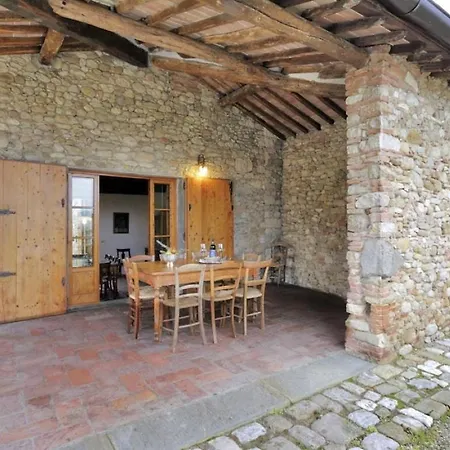 Villa Sleeps 8 With Pool And Wifi *