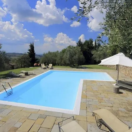 Villa Sleeps 8 With Pool And Wifi