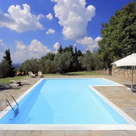 Sleeps 8 With Pool And Wifi