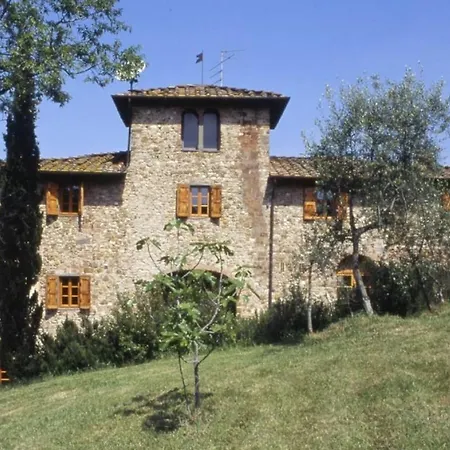 Villa Sleeps 8 With Pool And Wifi *