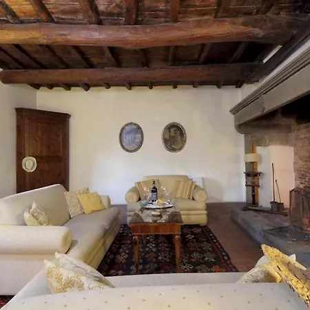 Sleeps 8 With Pool And Wifi Villa