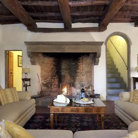 Villa Sleeps 8 With Pool And Wifi *