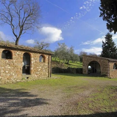 Villa Sleeps 8 With Pool And Wifi *